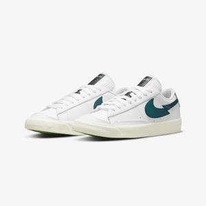 Nike Blazer Low 77 GS Sneakers Size 6.5Y Brand New